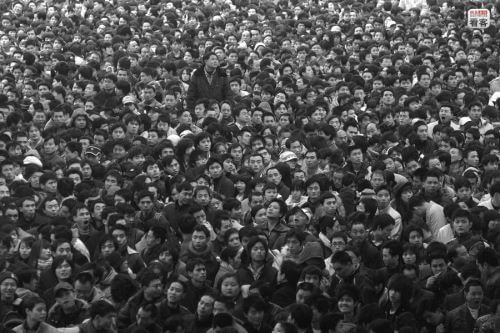 Chun Yun Spring Festival Migration, Guangzhou 2008 - via ChinaSmack