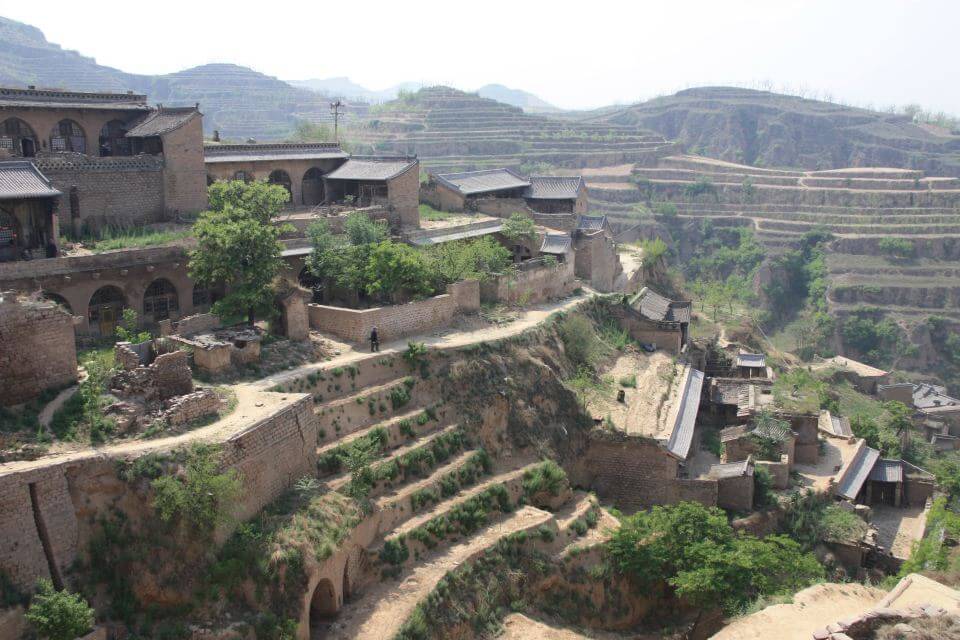 Lijia shan Cave Village near Qikou