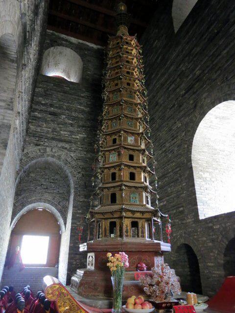 Beamless Temple Interior 1