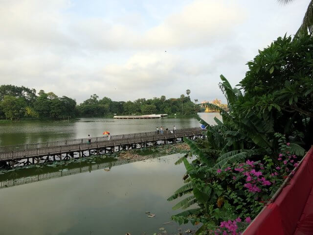 View over Kanadawgyi Lake