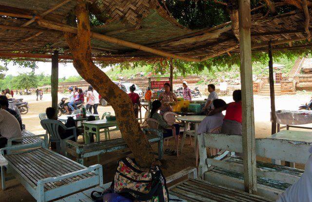 Cafe in MIngun