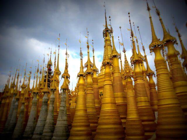 Shwe Inn Thein Stupas