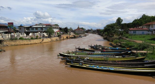 The channel from Nyuangshwe to Inle Lake