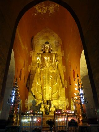 Buddha statue at Ananda Temple in Bagan