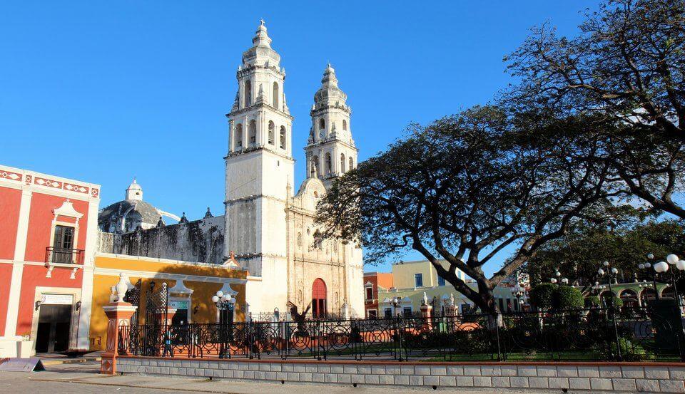 Catedral y Parque de la Independencia