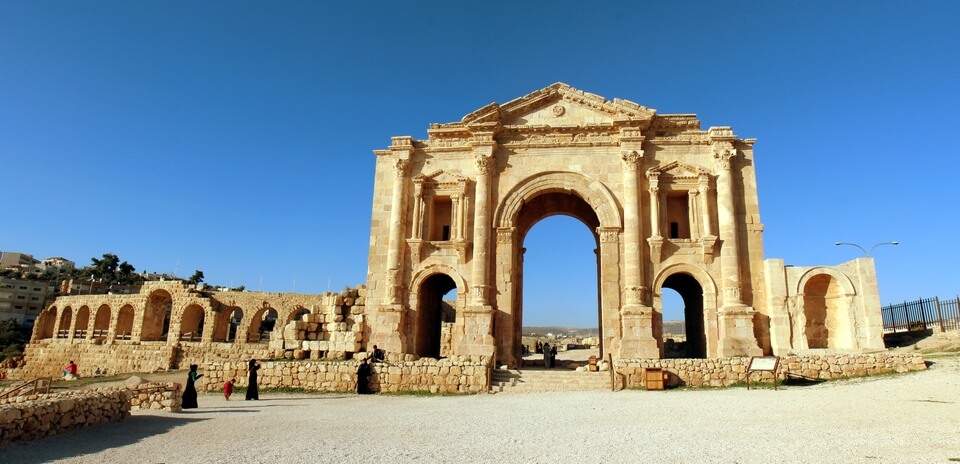 Hadrians Arch - the entrance to Jerash